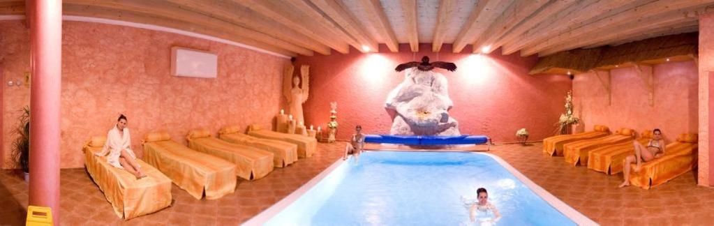 Wellness Hotel Bahenec Ngoại thất bức ảnh
